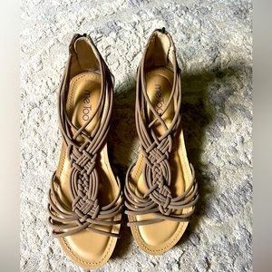 Taupe sandals in great condition